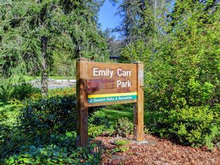 Photo 24: 12 1063 Valewood Trail in VICTORIA: SE Broadmead Row/Townhouse for sale (Saanich East)  : MLS®# 837183