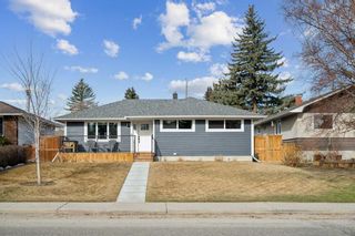 Main Photo: 2839 45 Street SW in Calgary: Glenbrook Detached for sale : MLS®# A2122890