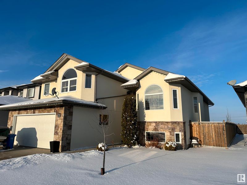 FEATURED LISTING: 126 CYPRESS Drive Wetaskiwin