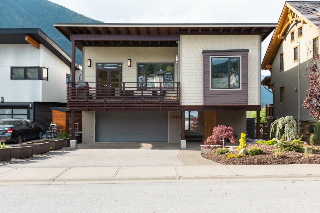 Main Photo: 1001 SPROAT DRIVE in Nelson: House for sale : MLS®# 2469686