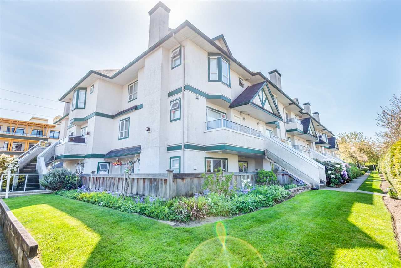 Main Photo: 216 3978 ALBERT Street in Burnaby: Vancouver Heights Townhouse for sale in "HERITAGE GREENE" (Burnaby North)  : MLS®# R2365578
