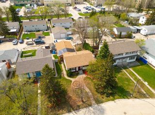 Photo 28: 110 Snowdon Avenue in Winnipeg: Valley Gardens Residential for sale (3E)  : MLS®# 202312891
