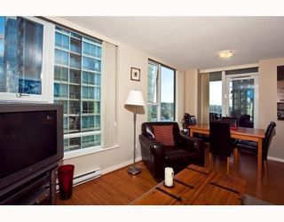 Photo 4: # 2208 550 PACIFIC ST in Vancouver: Condo for sale : MLS®# V782944