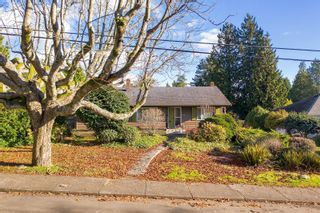 Photo 5: 960 17TH Street in West Vancouver: Ambleside House for sale : MLS®# R2633873