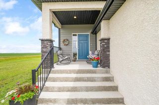 Photo 2: 211 Saint Andrews Way in Niverville: The Highlands Residential for sale (R07)  : MLS®# 202313520