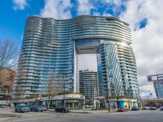 Main Photo: 1009 89 NELSON Street in Vancouver: Yaletown Condo for sale in "The Arc" (Vancouver West)  : MLS®# R2856822