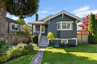 Main Photo: 839 E 6TH Street in North Vancouver: Queensbury House for sale : MLS®# R2877803