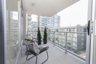 Photo 11: 602 1708 COLUMBIA Street in Vancouver: False Creek Condo for sale in "Wall Centre False Creek West Tower One" (Vancouver West)  : MLS®# R2345448