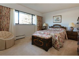 Photo 9: 33 11551 KINGFISHER Drive in Richmond: Westwind Townhouse for sale in "WEST CHELSEA/WESTWIND" : MLS®# V1044115