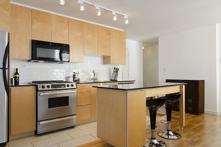 Photo 8: 1007 989 BEATTY Street in Vancouver: Yaletown Condo for sale in "NOVA" (Vancouver West)  : MLS®# V992056