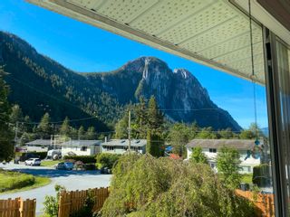 Photo 3: 38295 FIR Street in Squamish: Valleycliffe House for sale : MLS®# R2697464