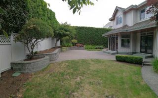 Photo 2: 16267 MORGAN CREEK Crescent in Surrey: Morgan Creek House for sale (South Surrey White Rock)  : MLS®# R2385961