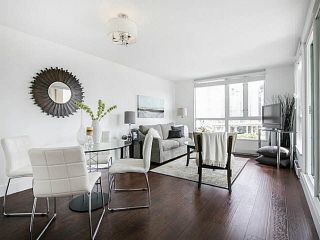 Photo 2: 1003 907 BEACH Avenue in Vancouver: Yaletown Condo for sale in "CORAL COURT" (Vancouver West)  : MLS®# V1136645