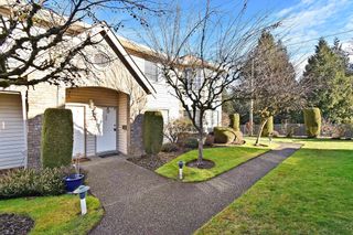 Photo 2: 22 3110 TRAFALGAR Street in Abbotsford: Central Abbotsford Townhouse for sale in "Northview Properties" : MLS®# R2647161