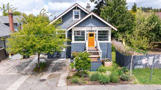 Photo 1: 1042 Vista Hts in Victoria: Vi Hillside Single Family Residence for sale : MLS®# 965524