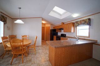 Photo 8: 5 King Crescent in Portage la Prairie RM: House for sale : MLS®# 202228423