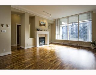 Photo 2: 519 4685 VALLEY Drive in Vancouver: Quilchena Condo for sale in "MARGUERITE HOUSE 1" (Vancouver West)  : MLS®# V752341