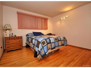 Photo 9: 144 Moore Avenue in WINNIPEG: St Vital Residential for sale (South East Winnipeg)  : MLS®# 1421829