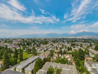 Photo 1: 1205 4160 SARDIS Street in Burnaby: Central Park BS Condo for sale in "CENTRAL PARK PLACE" (Burnaby South)  : MLS®# R2335283