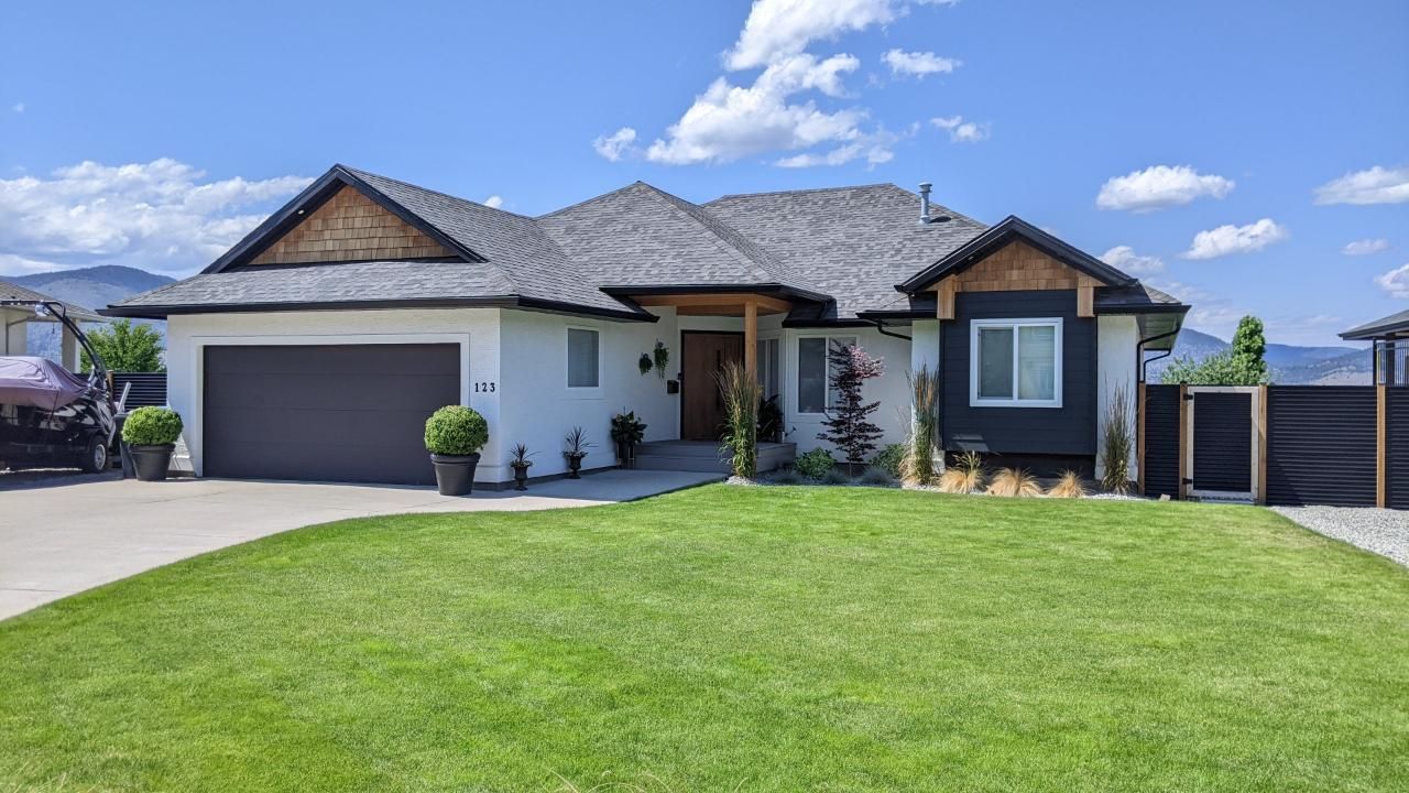 Main Photo: 123 WESTVIEW Drive, in Penticton: House for sale : MLS®# 198143