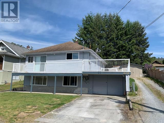 Main Photo: 4608 REDONDA AVE in Powell River: House for sale : MLS®# 17301