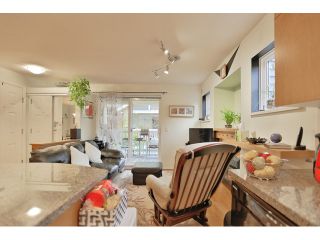 Photo 5: 37 7488 SOUTHWYNDE Avenue in Burnaby: South Slope Townhouse for sale in "LEDGESTONE 1" (Burnaby South)  : MLS®# R2017217