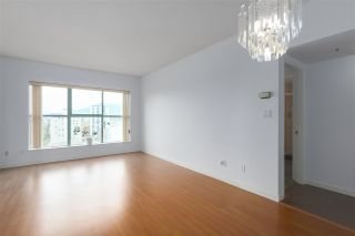 Photo 5: 1706 909 BURRARD Street in Vancouver: West End VW Condo for sale in "Vancouver Tower" (Vancouver West)  : MLS®# R2363575