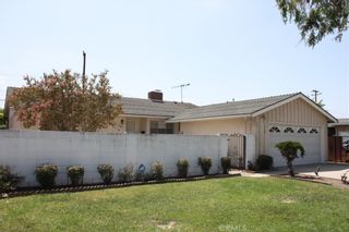 Photo 4: 2146 W Hiawatha Avenue in Anaheim: Residential for sale (79 - Anaheim West of Harbor)  : MLS®# OC18214094