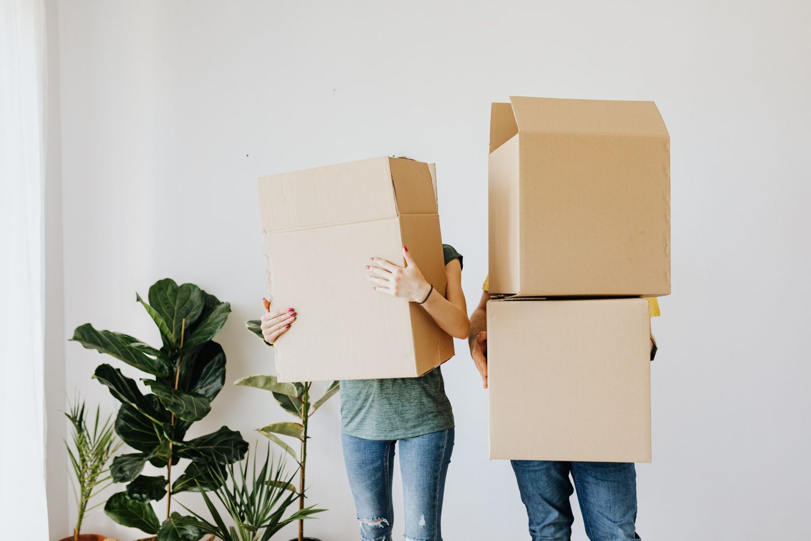 5 Tips to Save Money When Moving!