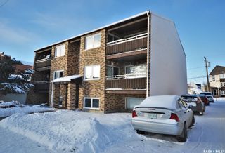 Photo 2: 162 Fairford Street West in Moose Jaw: Central MJ Multi-Family for sale : MLS®# SK923170