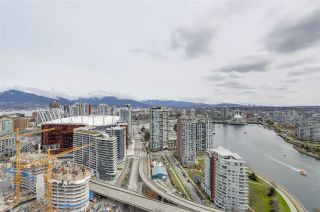 Photo 1: 3803 1033 MARINASIDE CRESCENT in Vancouver: Yaletown Condo for sale (Vancouver West)  : MLS®# R2257056