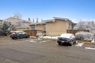 Photo 2: 1401 11010 Bonaventure Drive SE in Calgary: Willow Park Row/Townhouse for sale : MLS®# A2123418