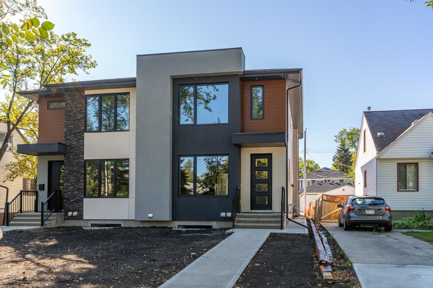 Main Photo: 10315 78 Street in Edmonton: Zone 19 House Half Duplex for sale : MLS®# E4273759