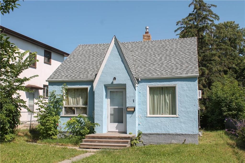 Main Photo: 831 Talbot Avenue in Winnipeg: East Kildonan Residential for sale (3B)  : MLS®# 202226616