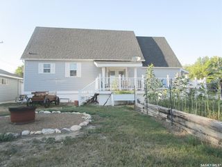 Photo 4: 158 Municipal Road in Coronach: Residential for sale : MLS®# SK942475