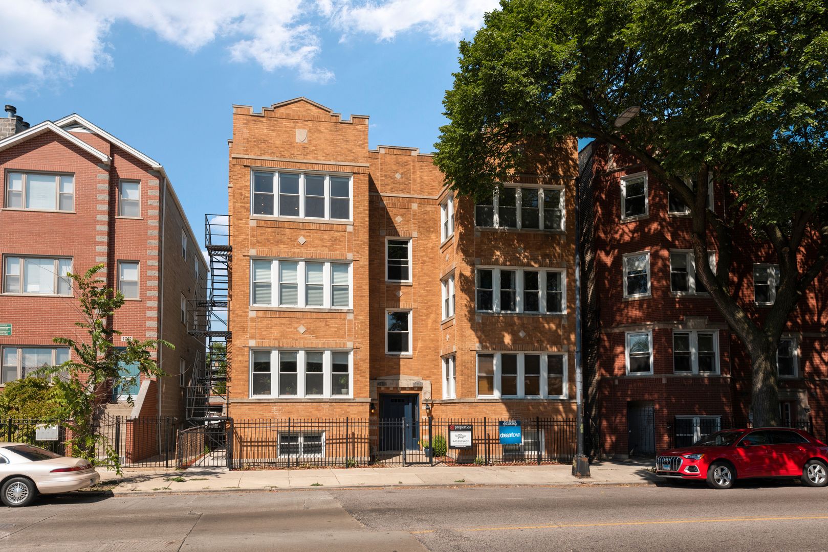 Main Photo: 1740 W FOSTER Avenue Unit 3F in Chicago: CHI - Edgewater Residential Lease for sale ()  : MLS®# 11628904