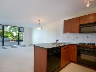 Photo 3: 412 5933 COONEY Road in Richmond: Brighouse Condo for sale : MLS®# V952713