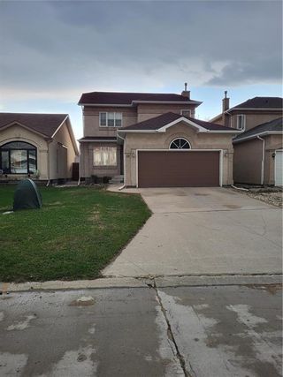 Photo 1: 10 Hochman Avenue in Winnipeg: River Park South Residential for sale (2F)  : MLS®# 202313092