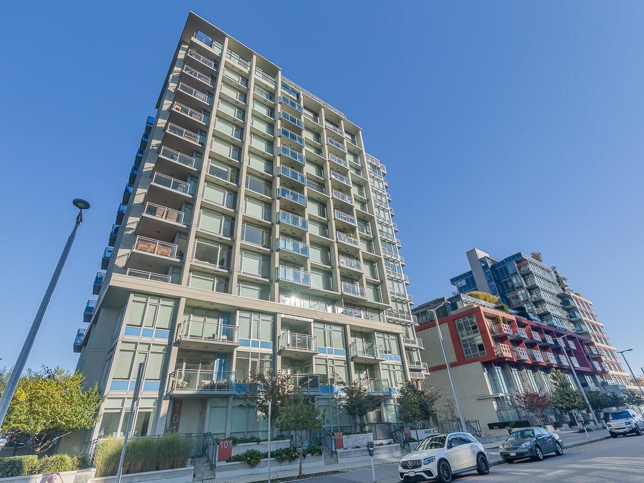 Main Photo: 1502 111 E 1ST Avenue in Vancouver: Mount Pleasant VE Condo for sale in "Block100" (Vancouver East)  : MLS®# R2634217