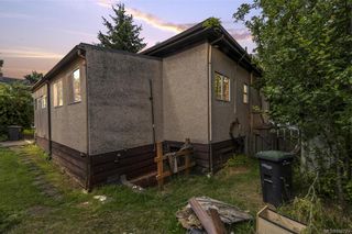 Photo 32: 633 Nelson St in Esquimalt: Es Saxe Point House for sale : MLS®# 844725