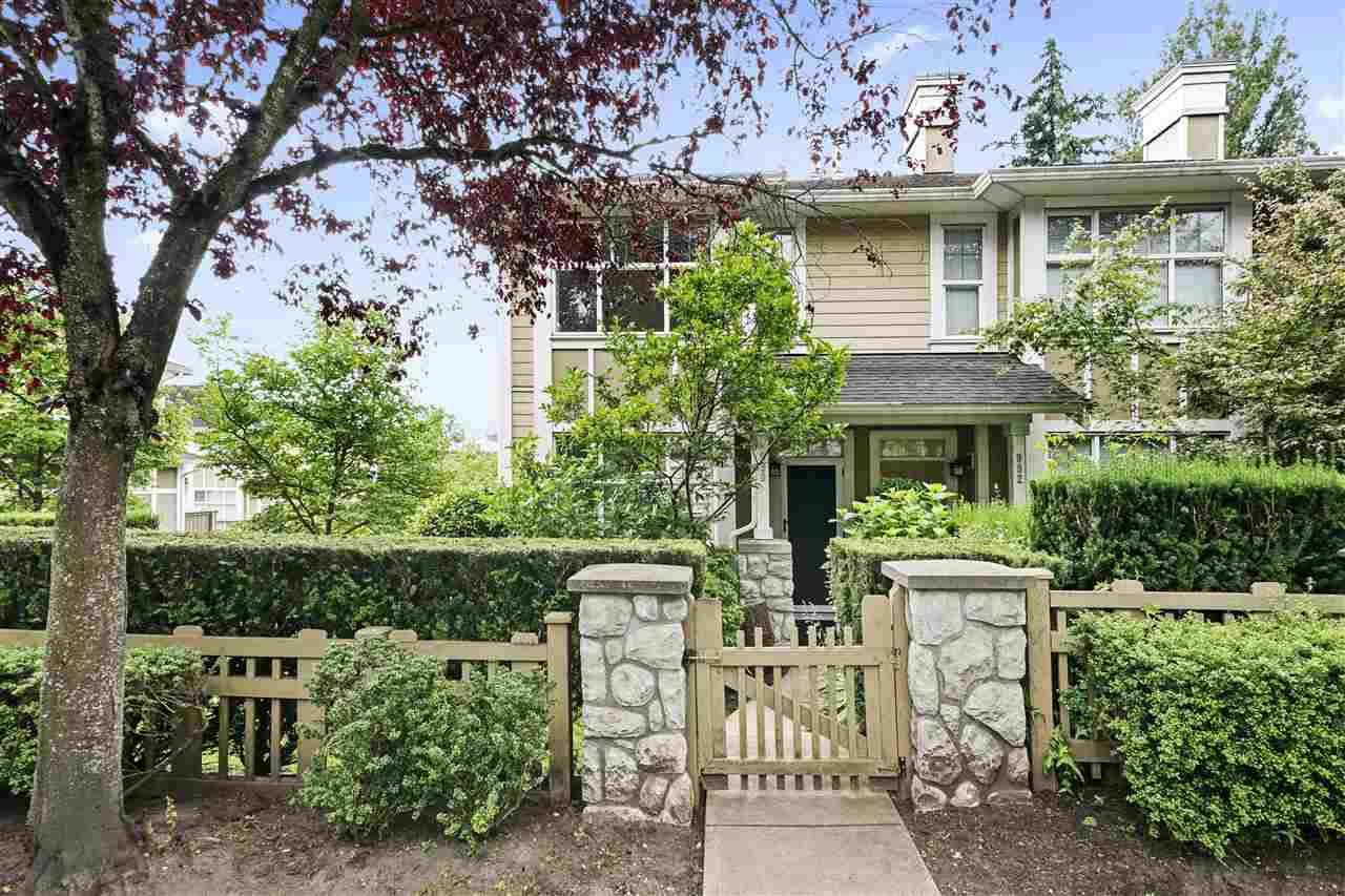 Main Photo: 990 W 58TH Avenue in Vancouver: South Cambie Townhouse for sale in "Churchill Gardens" (Vancouver West)  : MLS®# R2472481