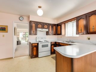 Photo 10: 937 E 24TH Avenue in Vancouver: Fraser VE House for sale (Vancouver East)  : MLS®# R2701462