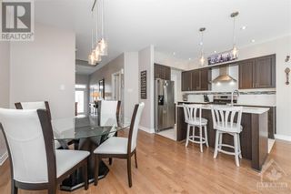 Photo 7: 754 PUTNEY CRESCENT in Ottawa: House for sale : MLS®# 1386736