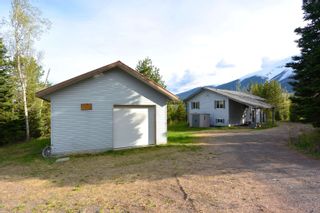 Photo 2: 9795 HORLINGS Road in Smithers: Smithers - Rural House for sale in "Silvern Estates" (Smithers And Area)  : MLS®# R2700198