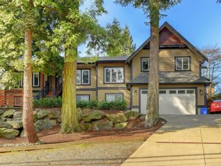 Photo 2: 6830 East Saanich Rd in Central Saanich: CS Saanichton House for sale : MLS®# 873148