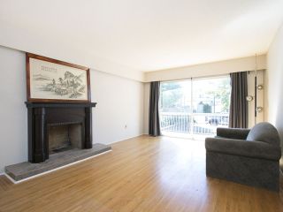 Photo 3: 2179 E 29TH Avenue in Vancouver: Victoria VE House for sale (Vancouver East)  : MLS®# R2105771