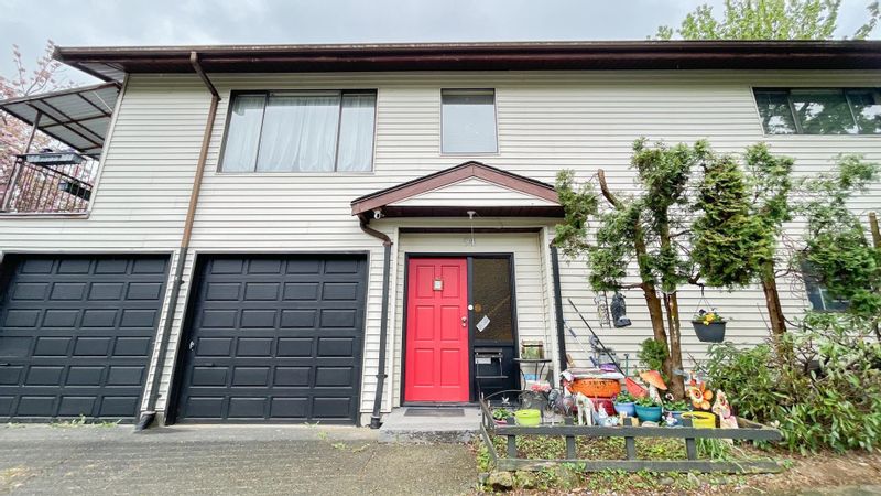FEATURED LISTING: 94 27TH Avenue East Vancouver
