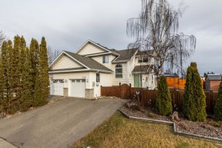 Photo 1: 7044 SOUTHRIDGE Avenue in Prince George: St. Lawrence Heights 1/2 Duplex for sale (PG City South West)  : MLS®# R2840697