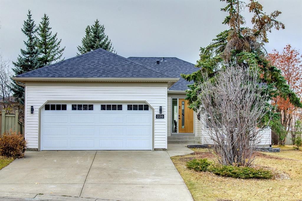 Main Photo: 226 Sierra Morena Court SW in Calgary: Signal Hill Detached for sale : MLS®# A1157574