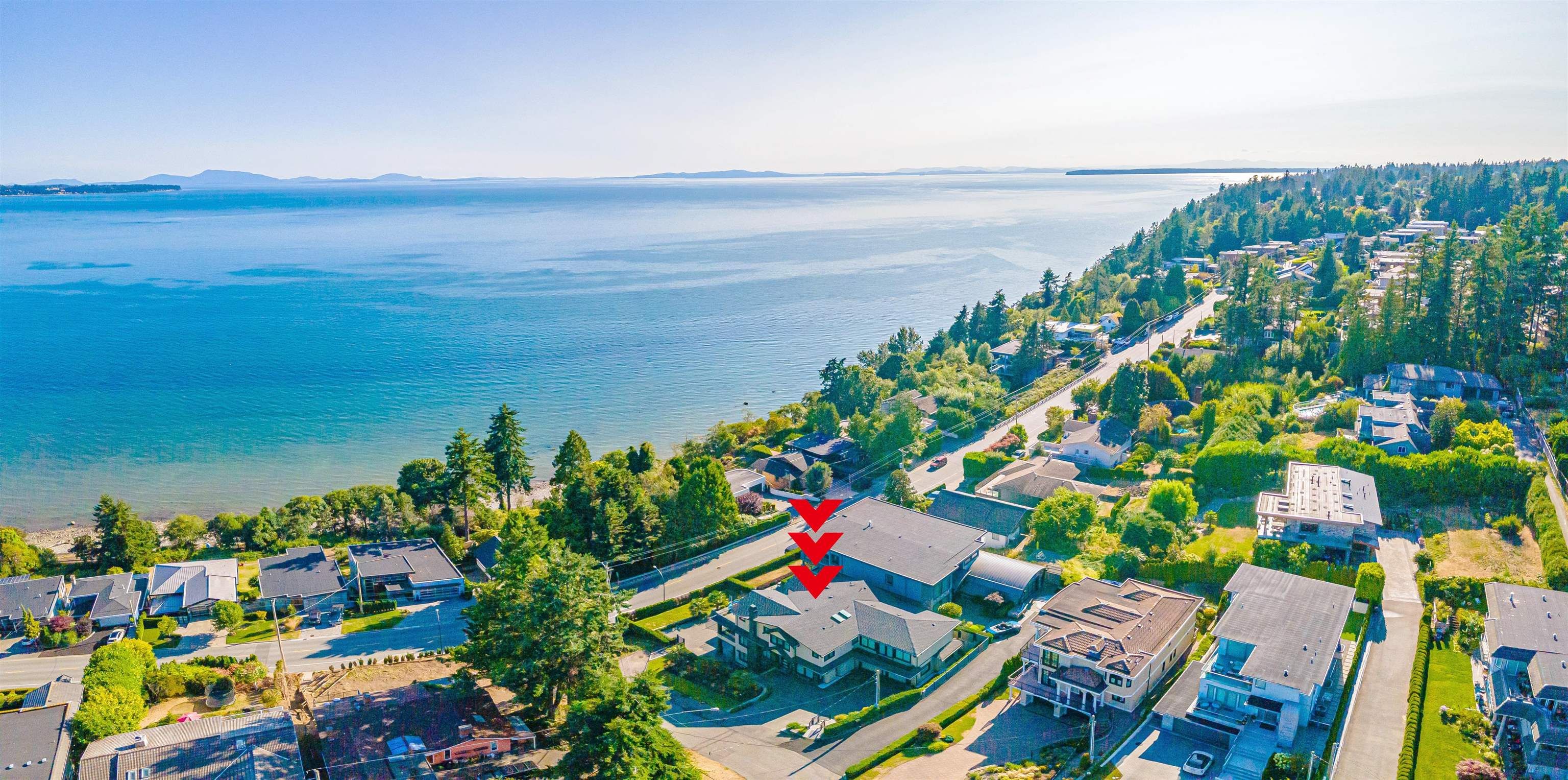 Main Photo: 1351 KERFOOT Road: White Rock House for sale in "WHITE ROCK" (South Surrey White Rock)  : MLS®# R2776275